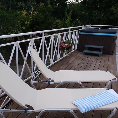 파포스 Luxury Fani House Next To Harbor Area With Jacuzzi 아파트 외부 사진