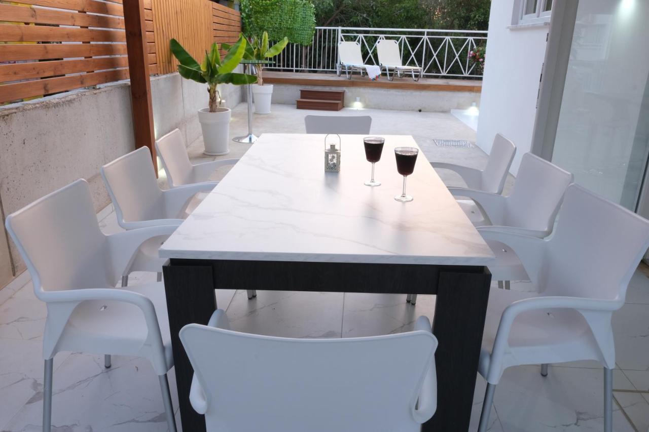 파포스 Luxury Fani House Next To Harbor Area With Jacuzzi 아파트 외부 사진